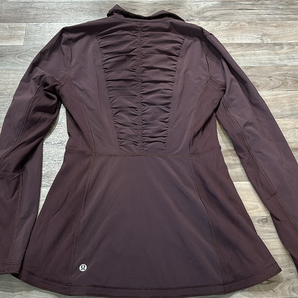 Lululemon Jacket - Picture 4 of 5